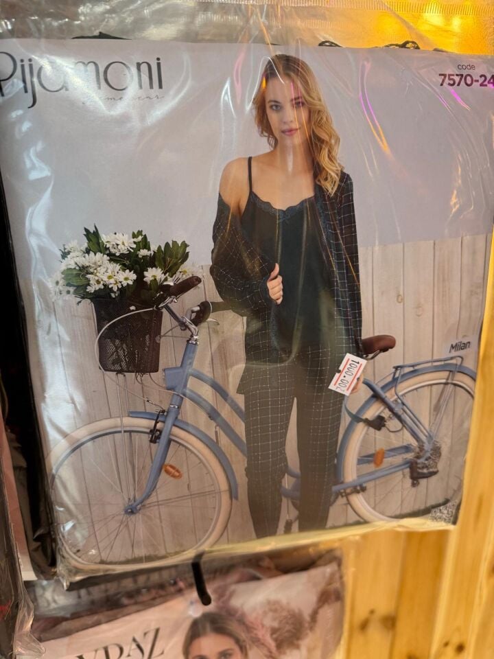 Lacivert Ekose Desenli Sabahlıklı Kadın Pijama Takımı